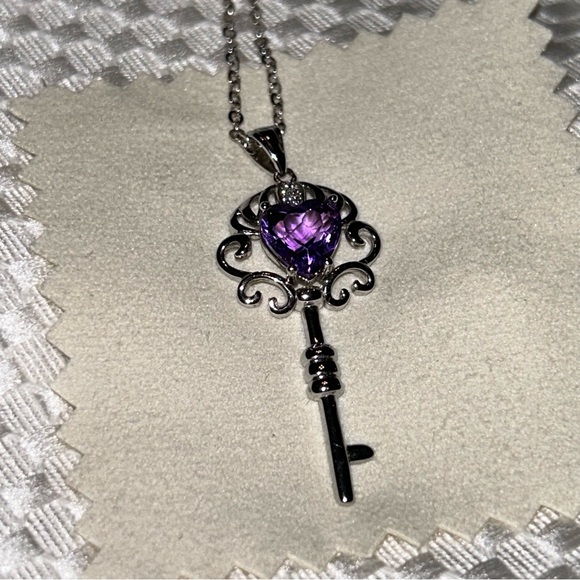 Brand new purple stone key necklace - Picture 2 of 4